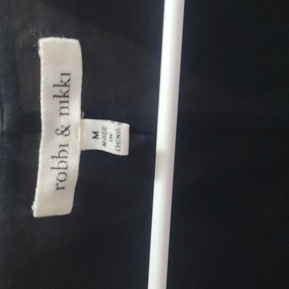 Gorgeous Peplum top! - Picture 2 of 3